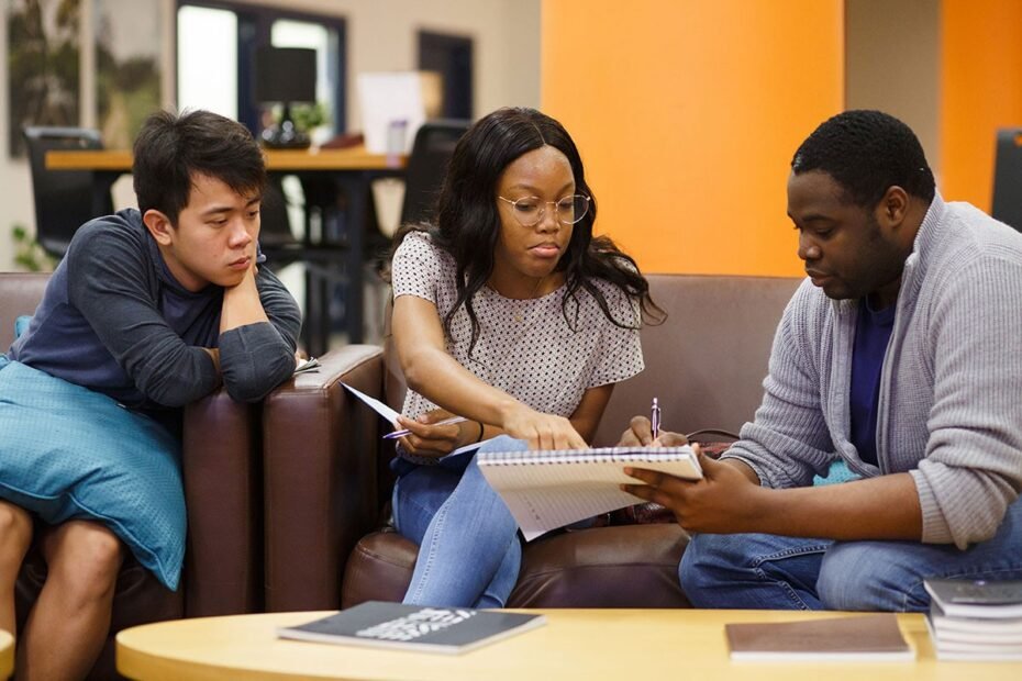 NYU Scholarships, Financial Aid and Grants for Students